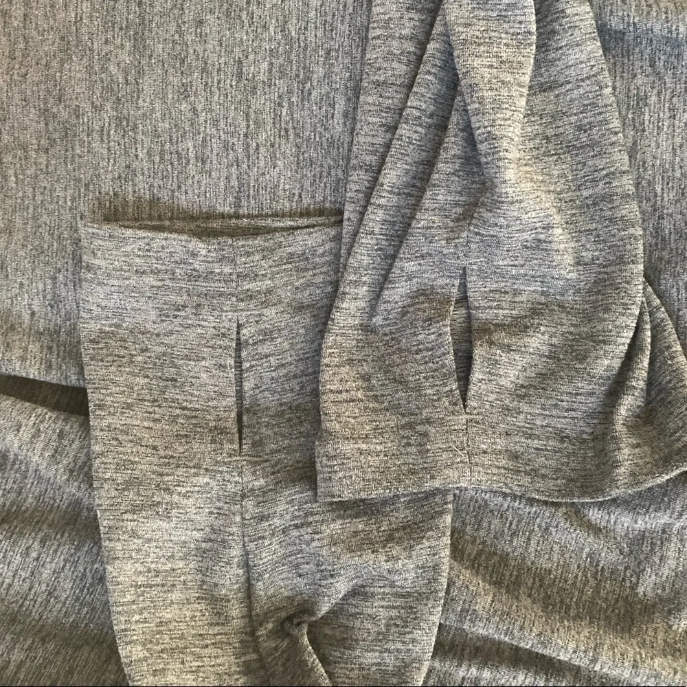 Men’s Half Zip Size 3XL Gray In Great Condition By Ideology